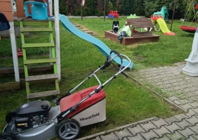Pravidelná údržba zahrady školky Praha-Horní Měcholupy